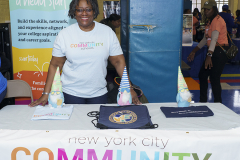 Busta-Rhymes-Day-Turkey-give-way-21