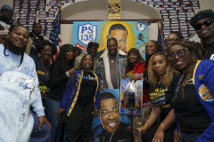 Busta-Rhymes-Day-Turkey-give-way-314