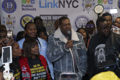 Busta-Rhymes-Day-Turkey-give-way-326