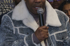 Busta-Rhymes-Day-Turkey-give-way-327