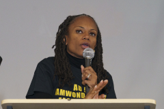 Busta-Rhymes-Day-Turkey-give-way-33