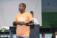 Busta-Rhymes-Day-Turkey-give-way-38