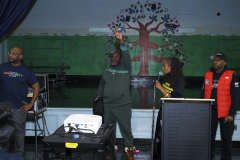 Busta-Rhymes-Day-Turkey-give-way-52