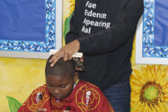 Busta-Rhymes-Day-Turkey-give-way-65