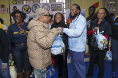 Busta-Rhymes-Day-Turkey-give-way-116