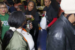 Busta-Rhymes-Day-Turkey-give-way-146