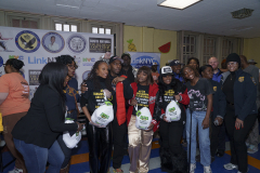 Busta-Rhymes-Day-Turkey-give-way-235