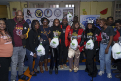 Busta-Rhymes-Day-Turkey-give-way-238