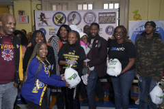 Busta-Rhymes-Day-Turkey-give-way-248