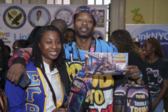 Busta-Rhymes-Day-Turkey-give-way-251