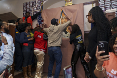 Busta-Rhymes-Day-Turkey-give-way-289